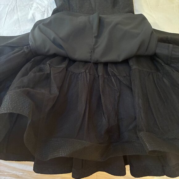 Black brocade lace dress with full skirt size 8 - Picture 13 of 14